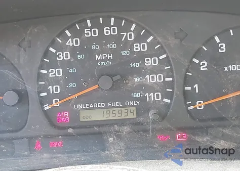 2000 Nissan Frontier Se-V6/Xe-V6 from USA, damaged, VIN 1N6ED26Y4YC318519